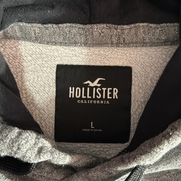 Hollister Men’s Sweater - Picture 6 of 7